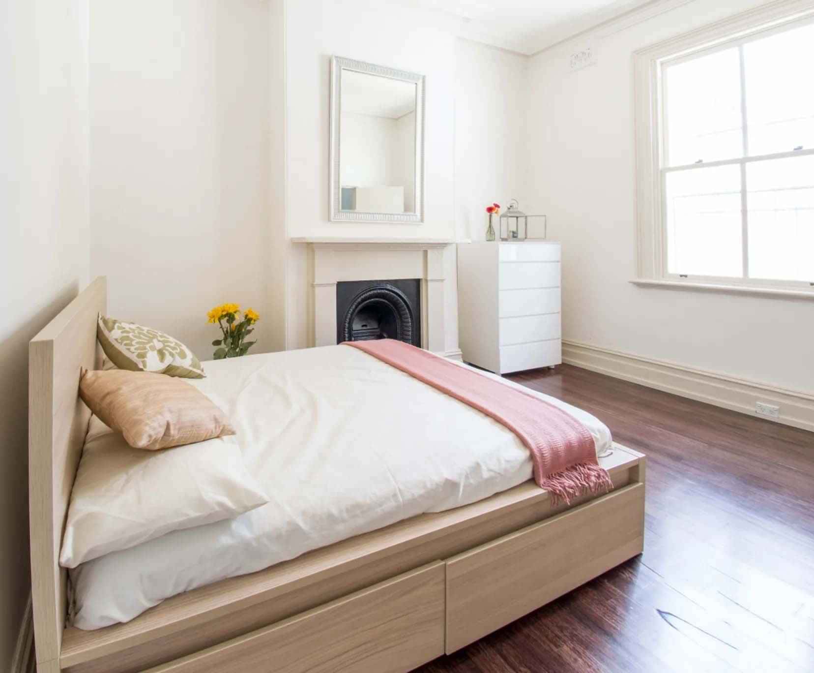 Room in a 10 Bedroom Apartment, 76 City Road, Chippendale, Sydney - 3