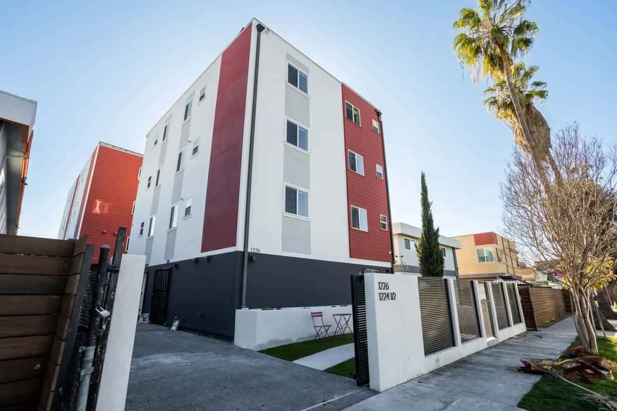 1224 W 37th Pl, Los Angeles - 3