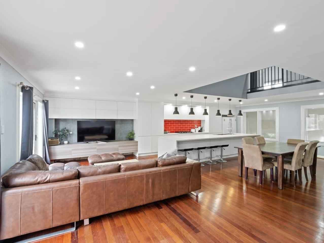 Room in a 6 Bedroom Apartment, 14/65 - 2 Crystal Street, Petersham, Sydney - 2