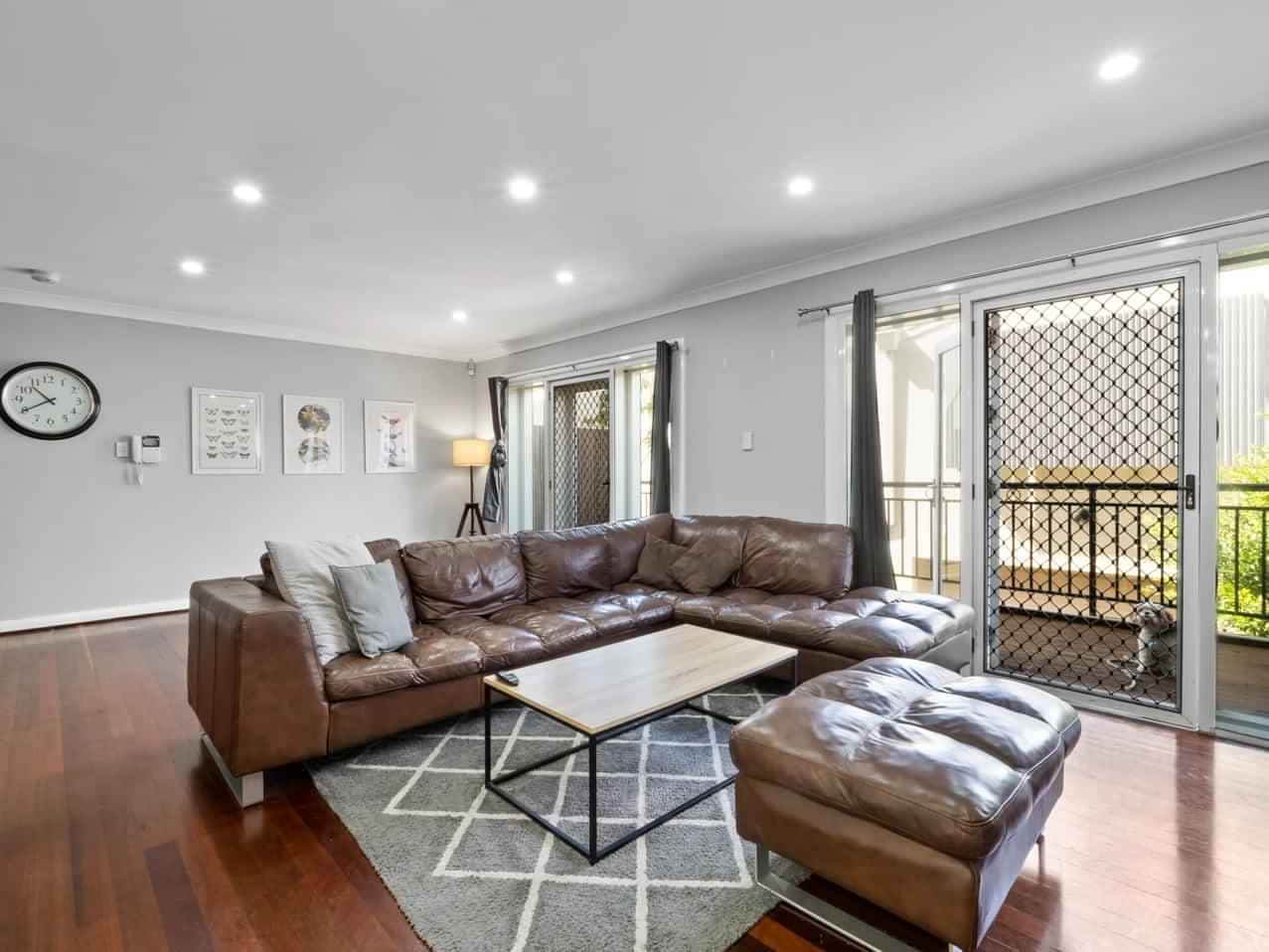 Room in a 6 Bedroom Apartment, 14/65 - 2 Crystal Street, Petersham, Sydney - 3