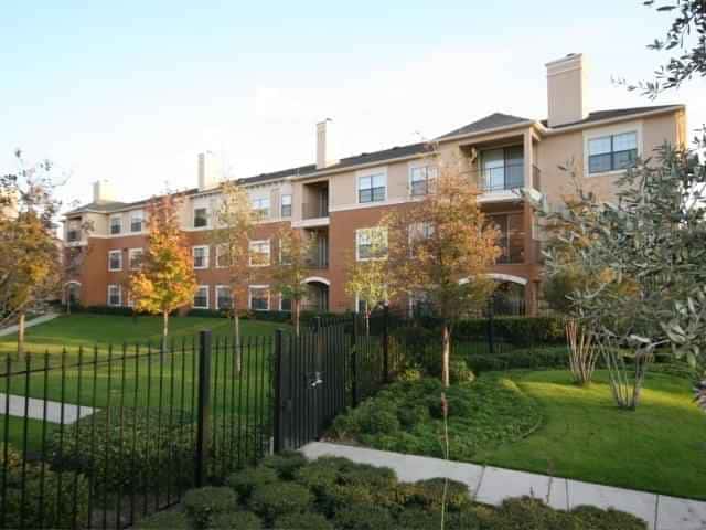 La Valencia, Dallas - 4