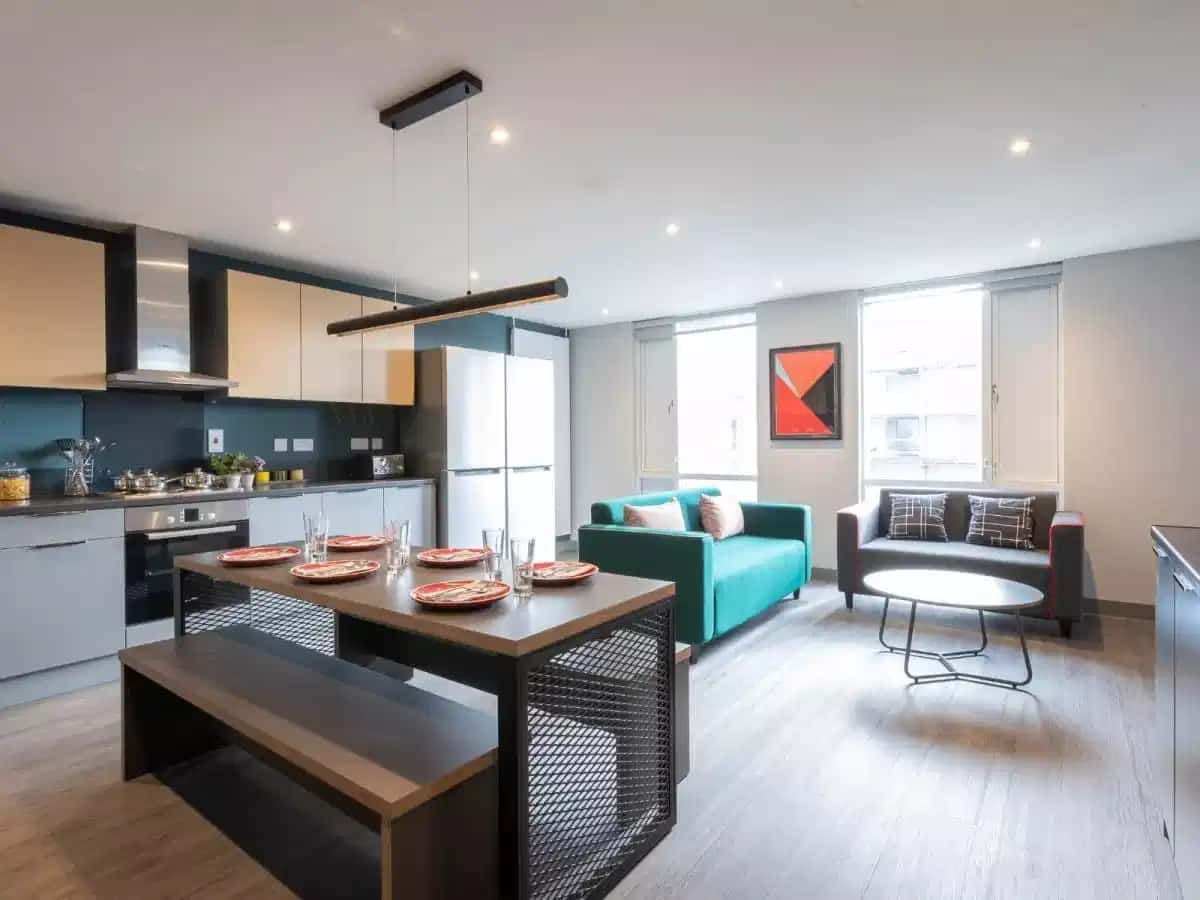 Highlight Thomas Street, Dublin - 2