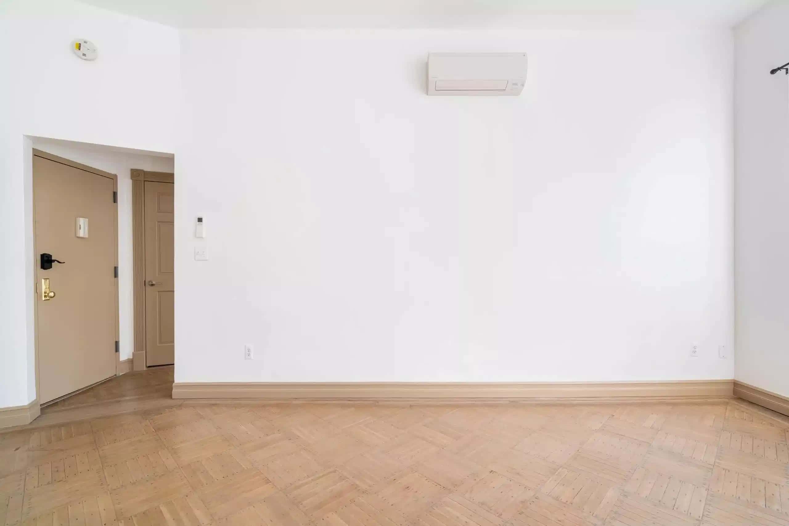 June Homes 10024, New York City - 4