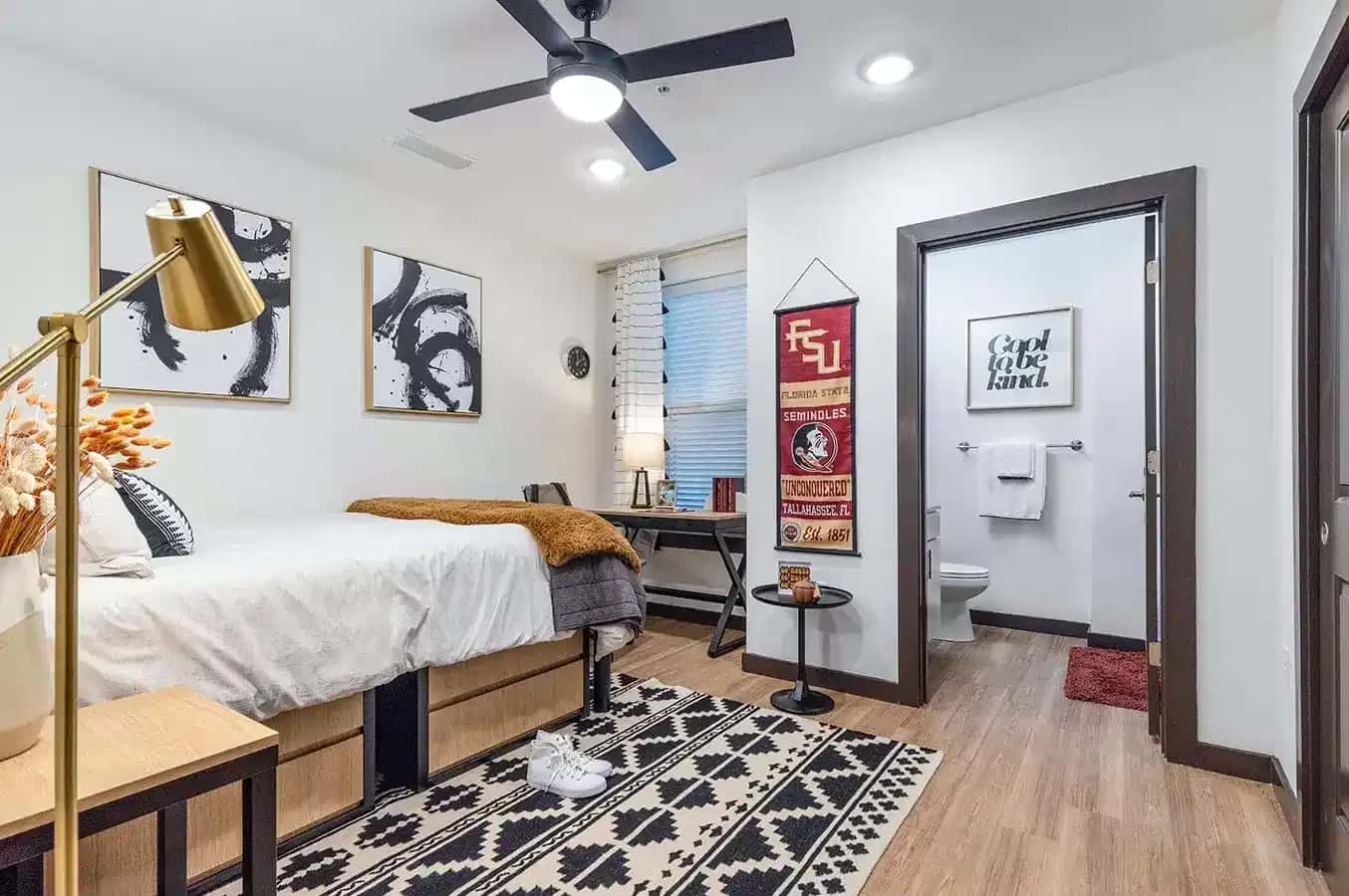 StateHouse Varsity, Columbus - 1