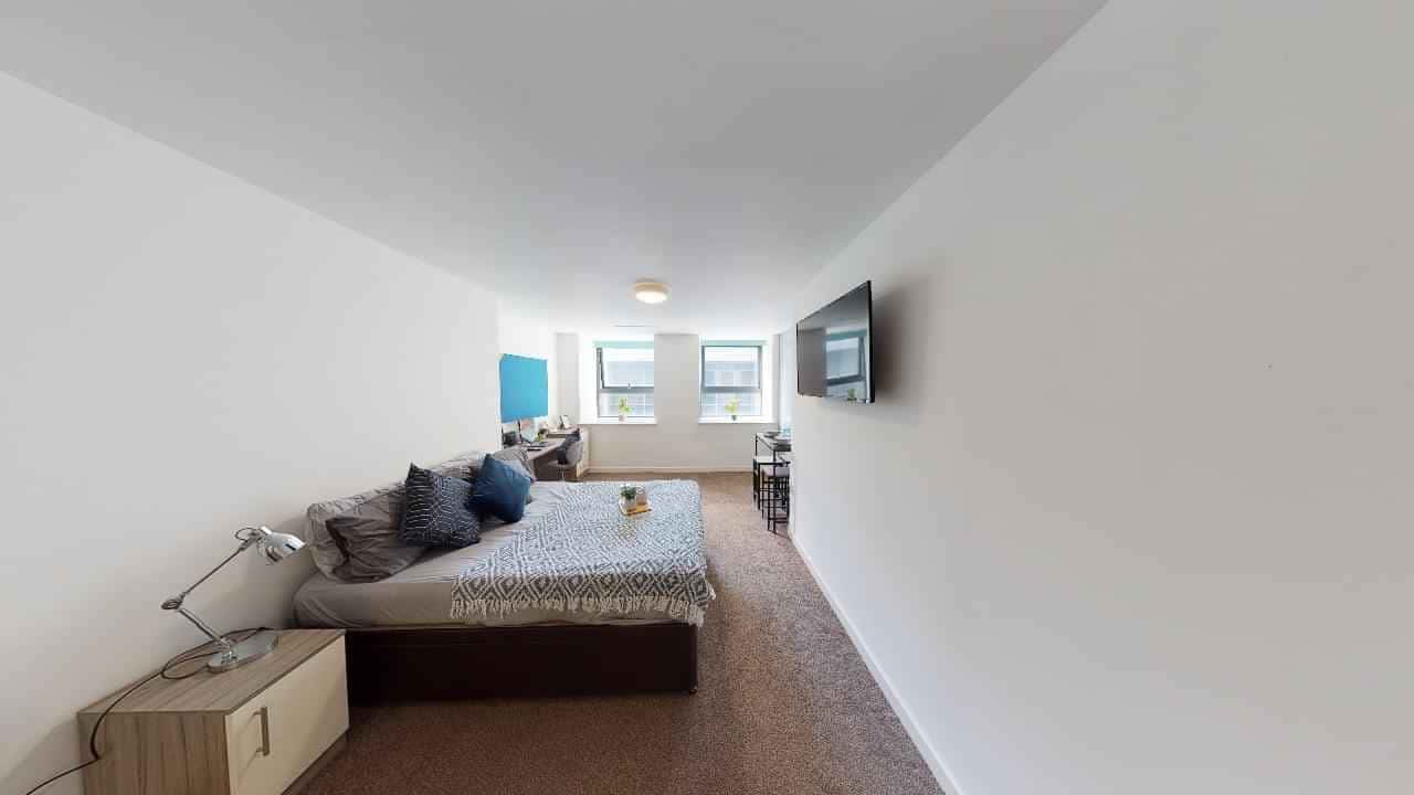 Minerva House, Nottingham - 1