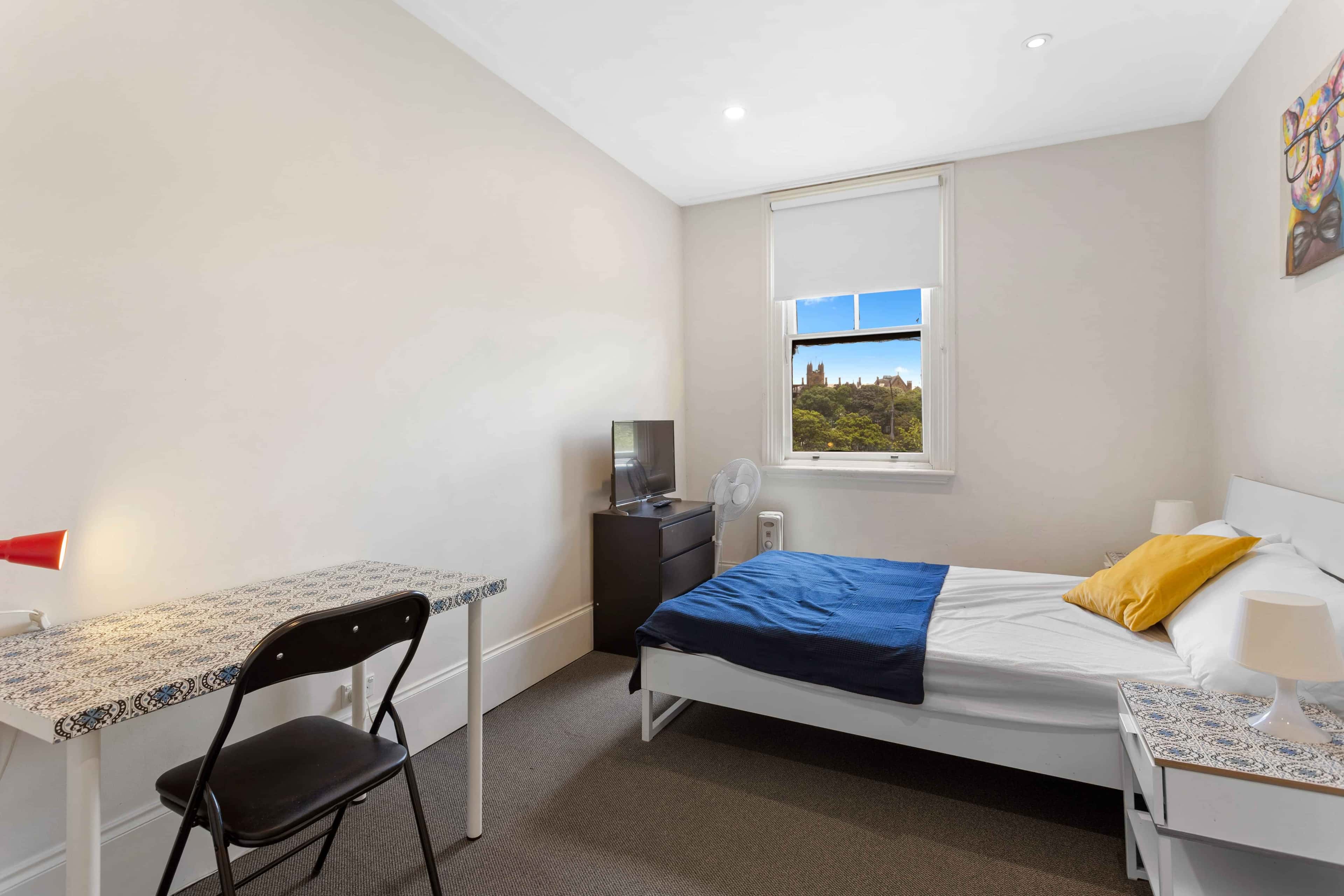 Room in a 10 Bedroom Apartment, 52 City Road, Chippendale, Sydney - 1