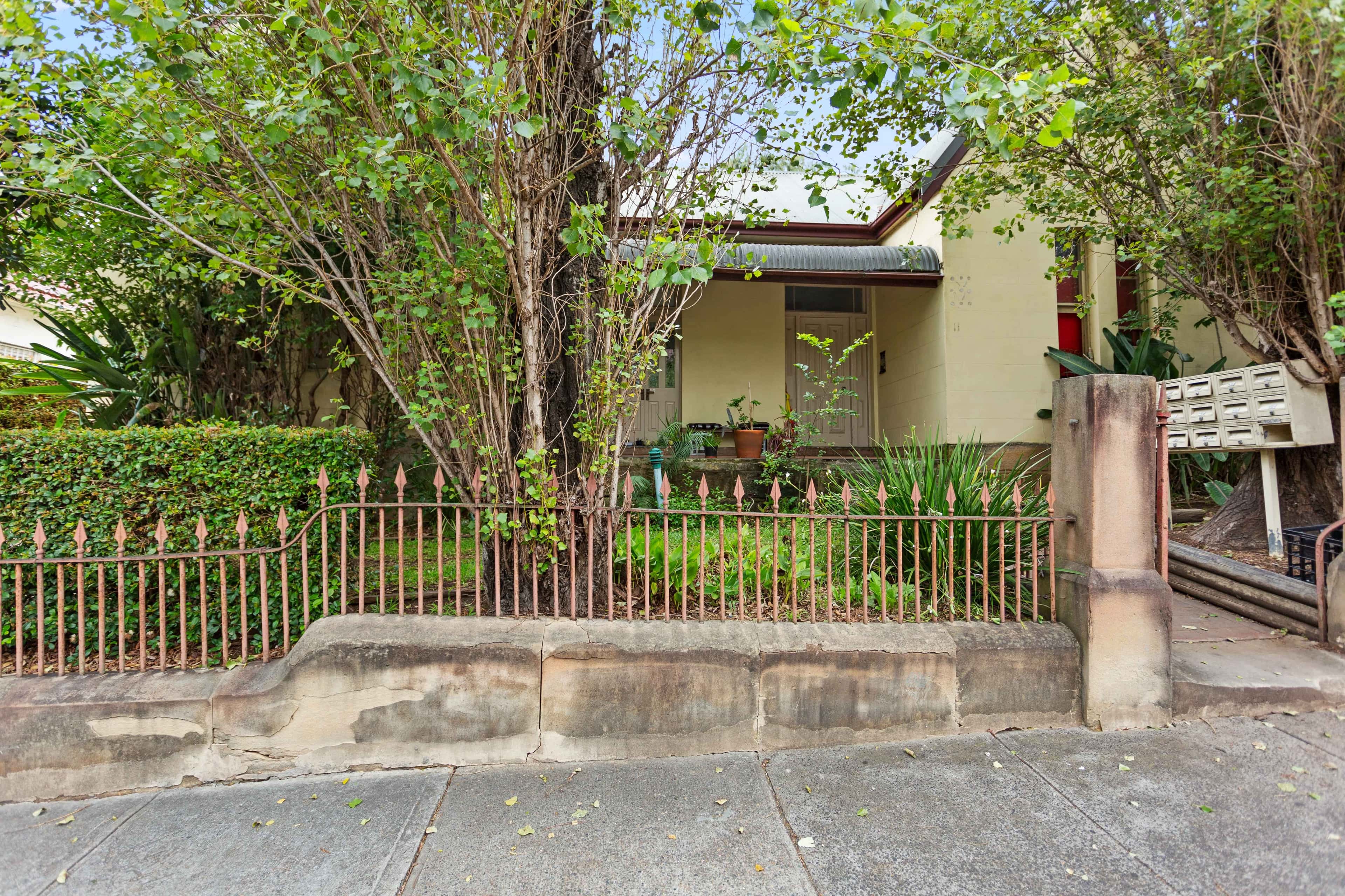 Room in a 16 Bedroom Apartment, 11 Liberty, Enmore, Sydney - 2