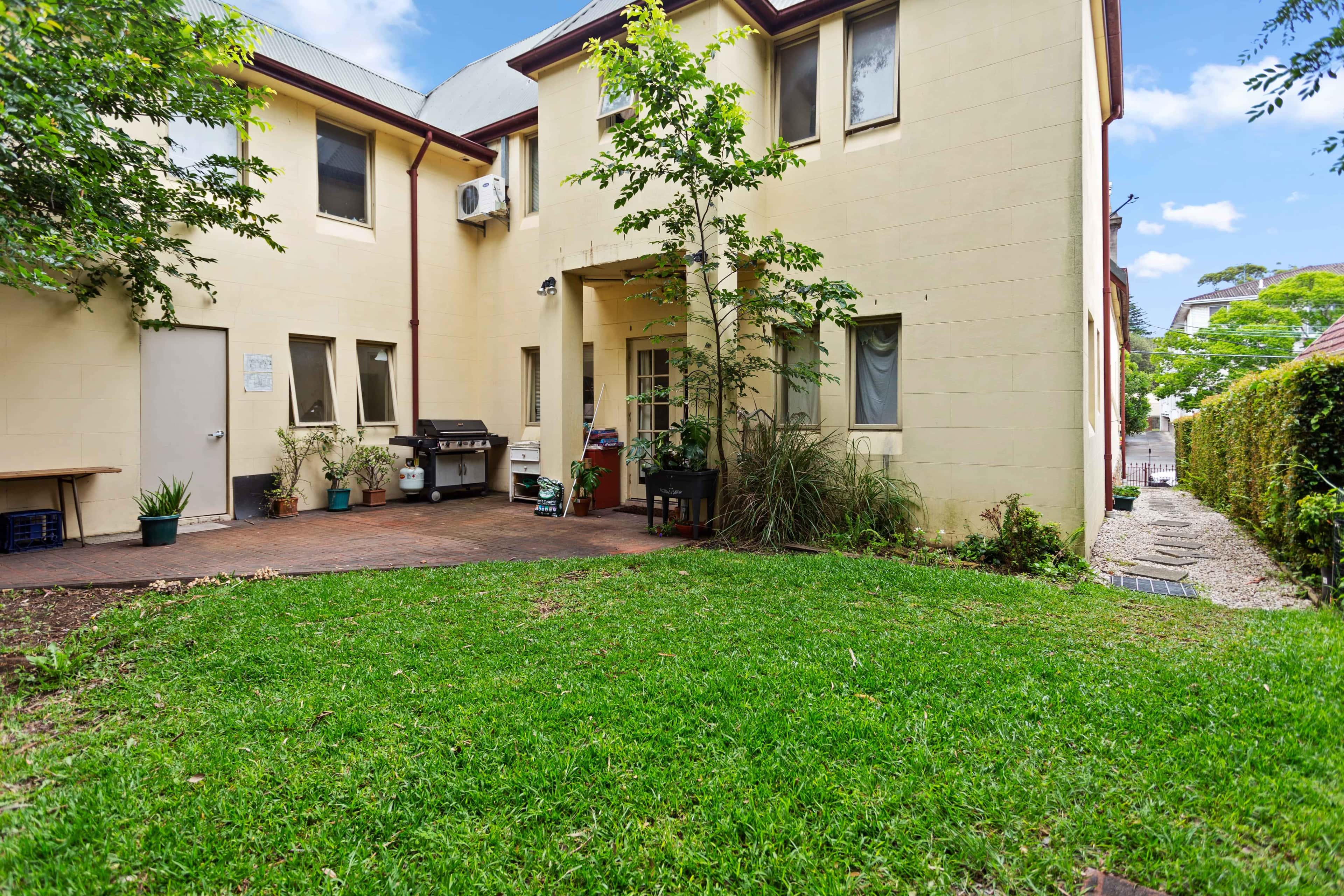 Room in a 16 Bedroom Apartment, 11 Liberty, Enmore, Sydney - 3