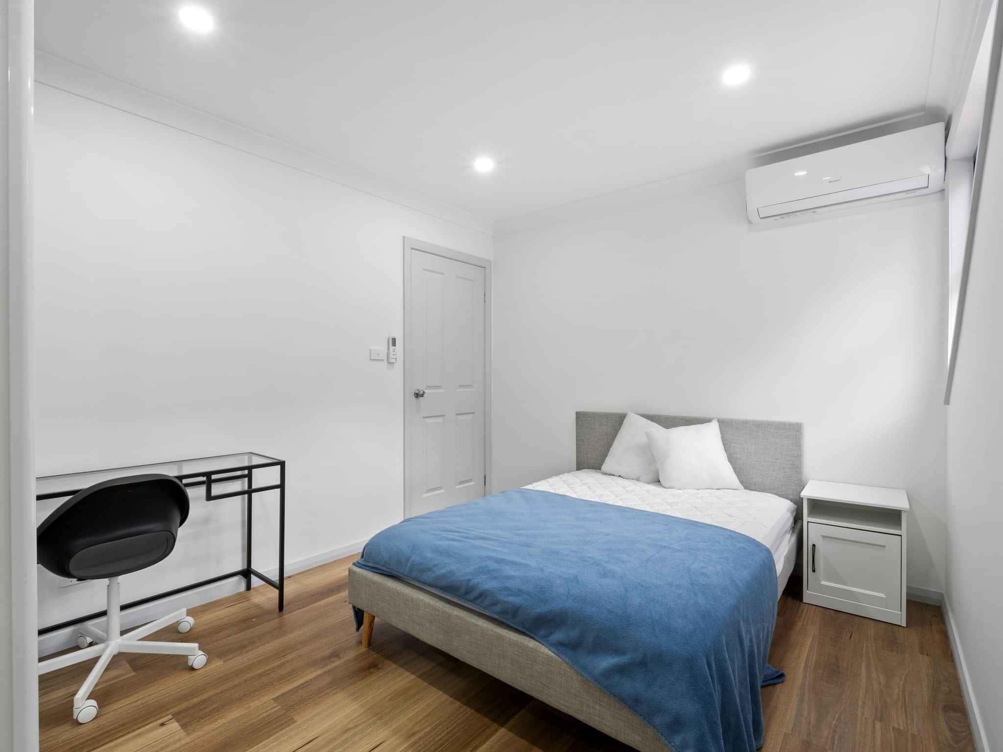 Room in a 7 Bedroom Apartment, 3 Sadlier, Petersham, Sydney - 1