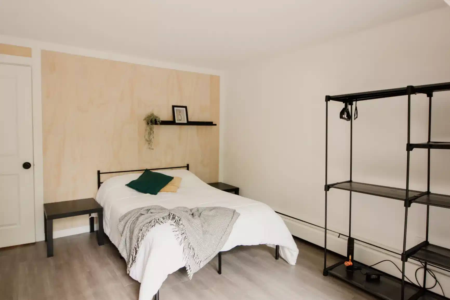 95 E 14th Ave, Vancouver - 1