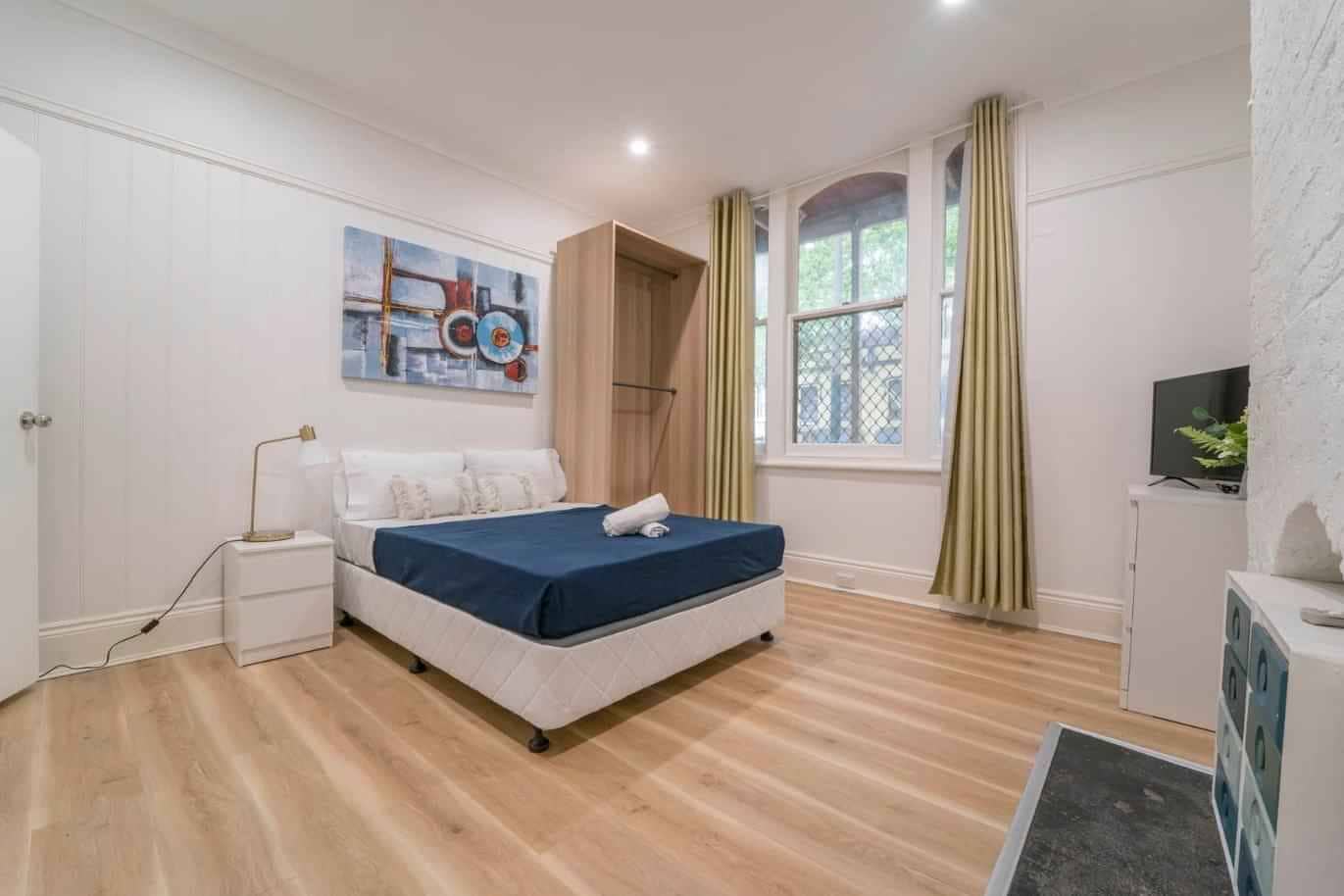Room in a 7 Bedroom Apartment, 633 Harris Street, Ultimo, Sydney - 1