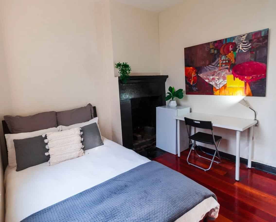 Room in a 9 Bedroom Apartment, 7 Liberty Street, Enmore, Sydney - 1