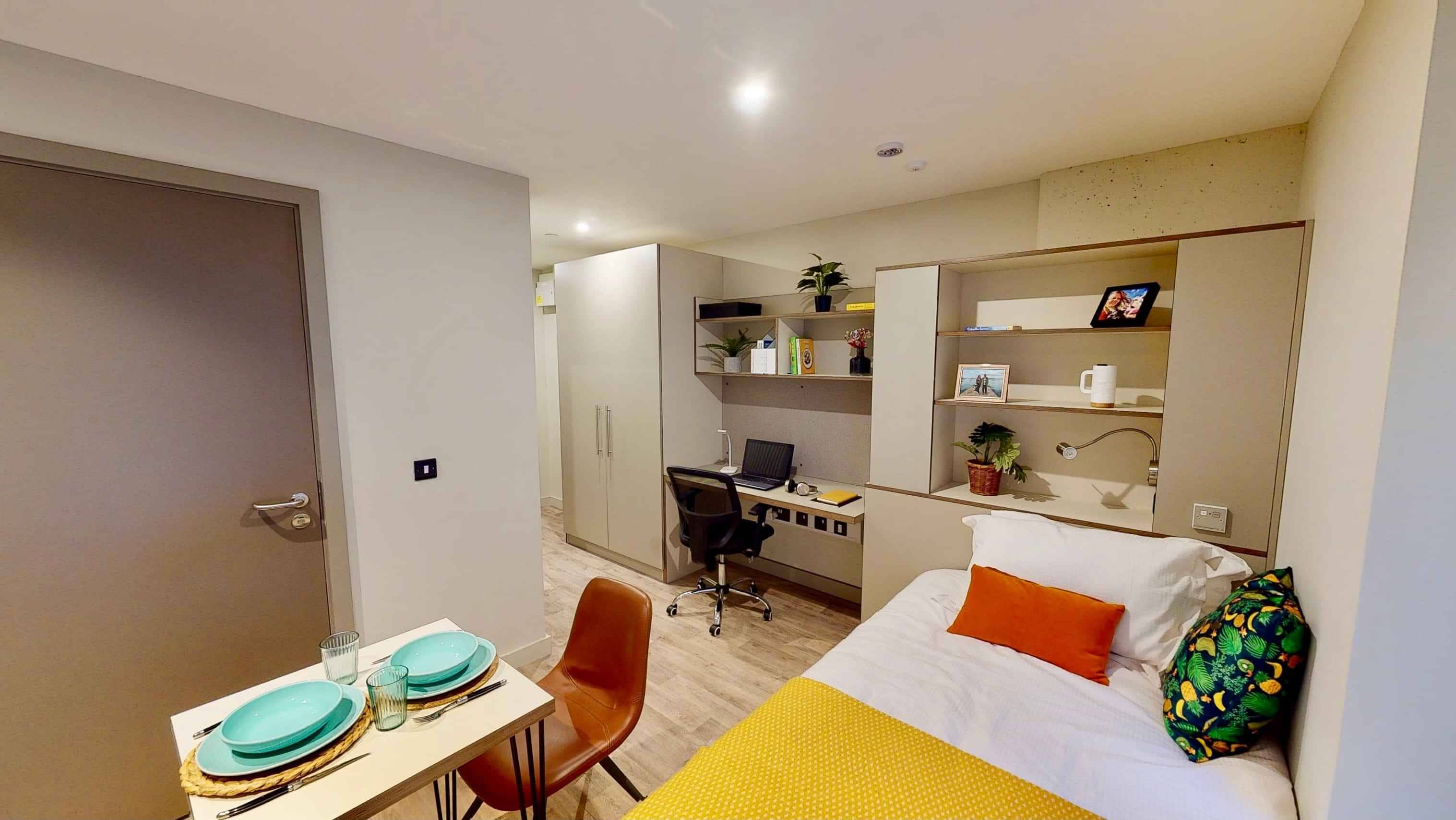 LIV Student Belfast, Belfast - 1