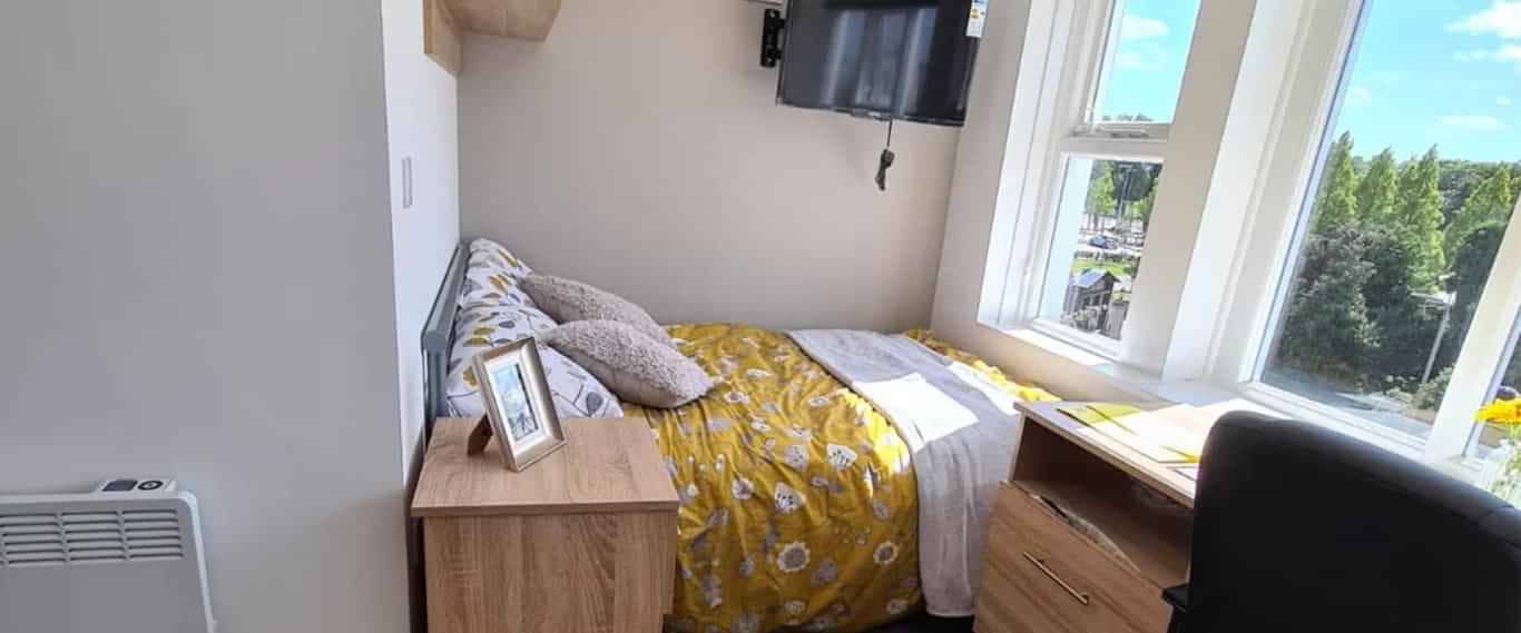 Salisbury Road, Leicester - 1