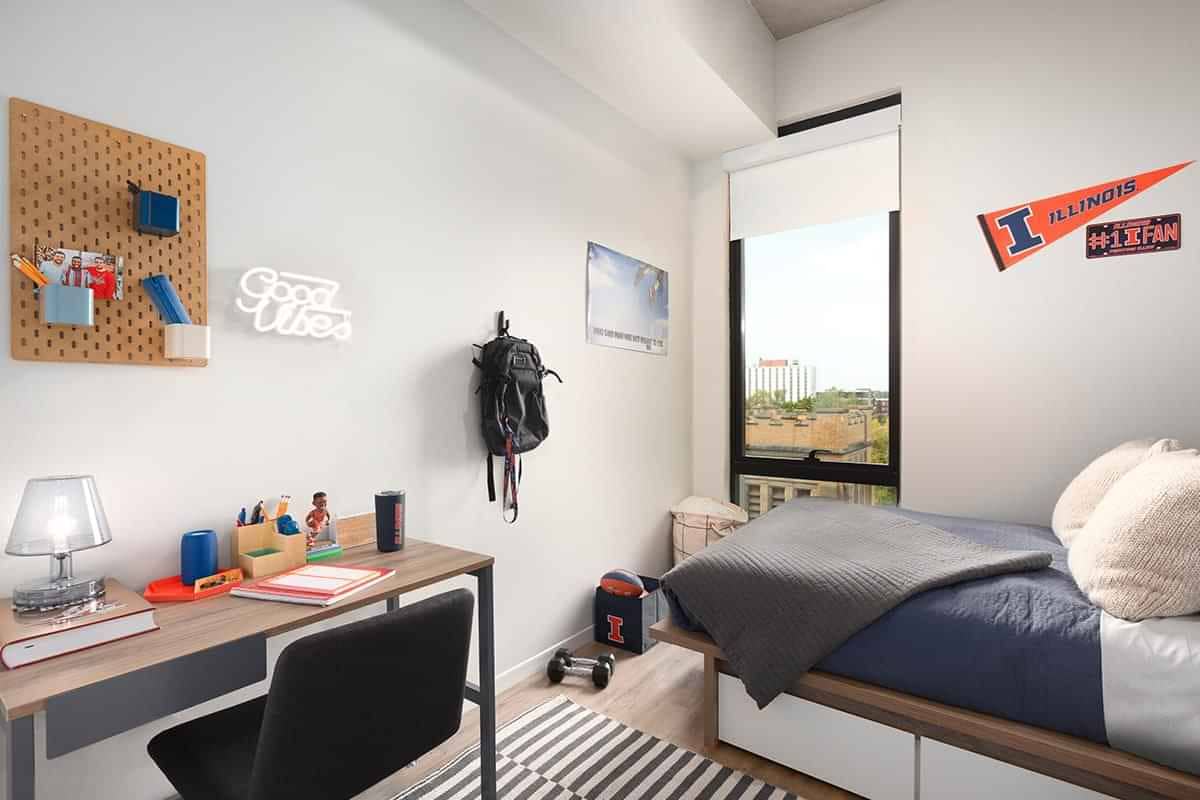 Hub on Campus, Champaign - 1