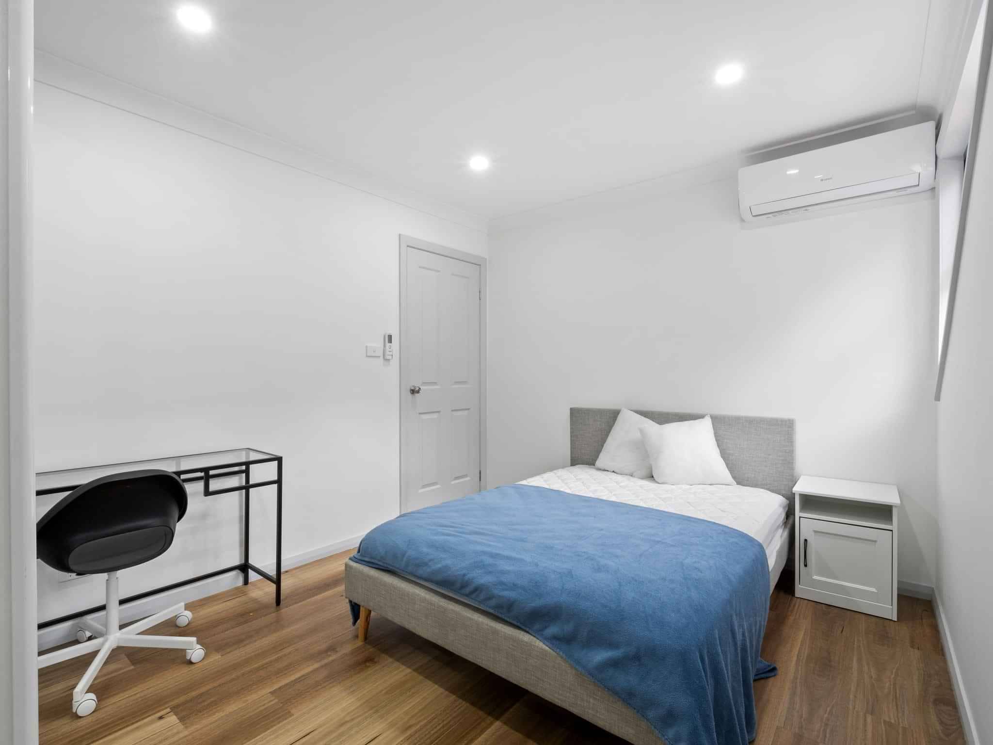 Room in a 7 Bedroom Apartment, 3 Sadlier, Petersham, Sydney - 1