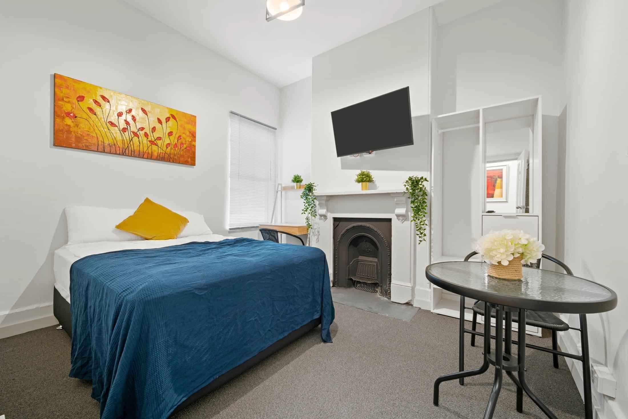 Room in a 5 Bedroom Apartment, 195 Harris, Pyrmont, Sydney - 1