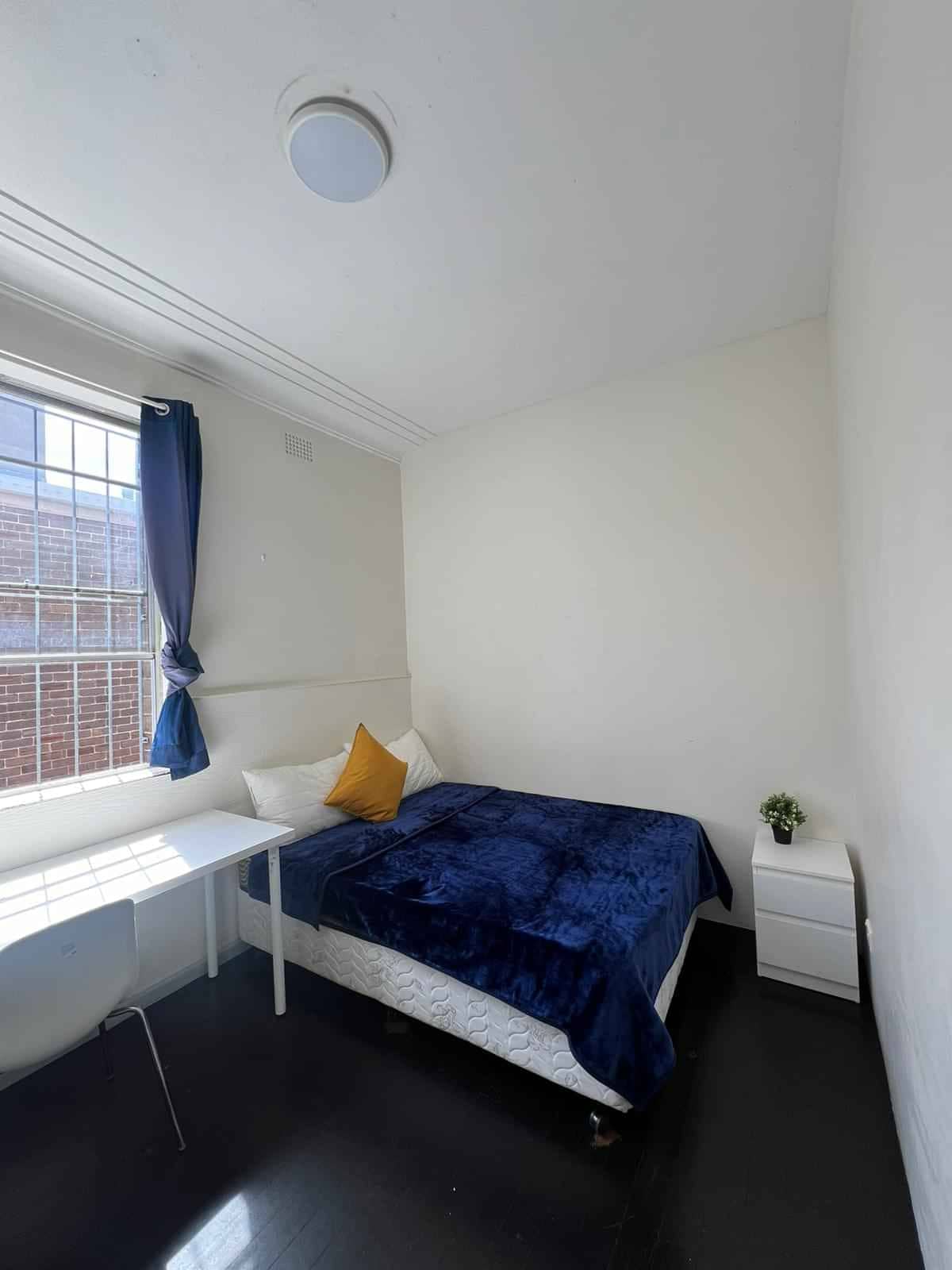 Room in a 6 Bedroom Apartment, 1/336 Parramatta, Stanmore, Sydney - 1