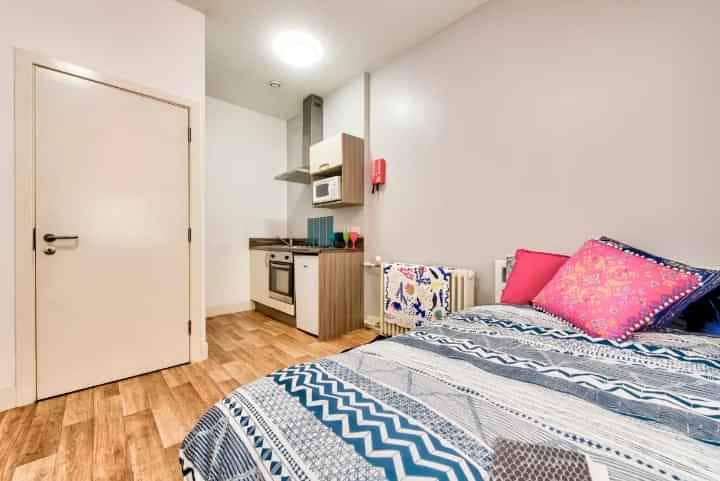 St. Andrews Court, Glasgow - 1