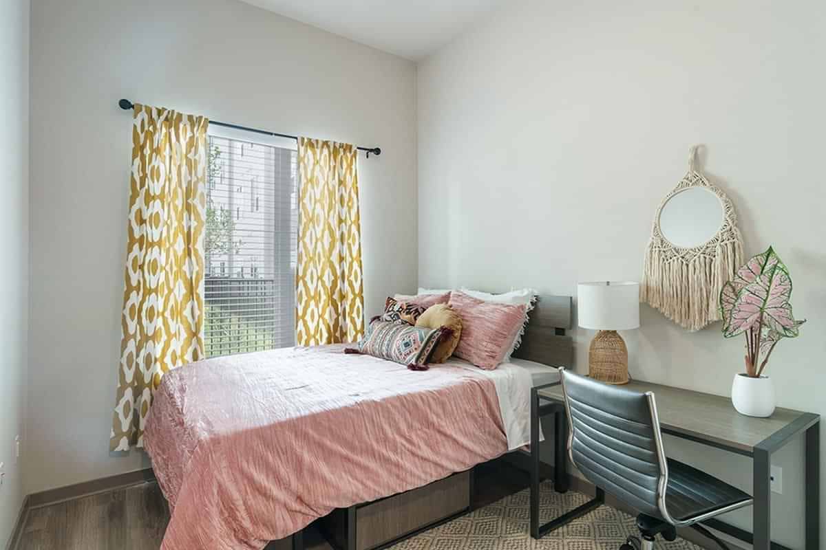 Northside, Dallas - 1