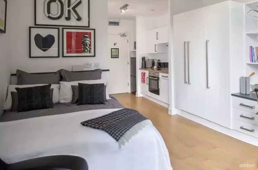 Code Harper Road, Coventry - View 1