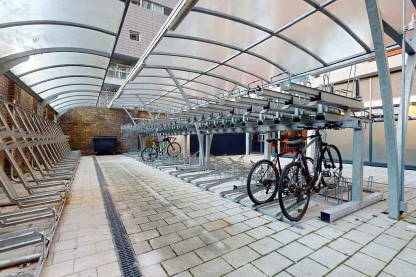 GoBritanya IQ Aldgate Residence, London - View 2