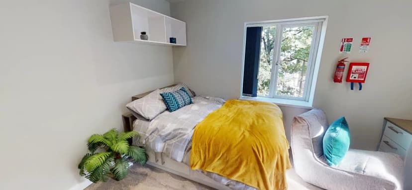 21 De Montfort Street (Chetwyn House), Leicester - View 1