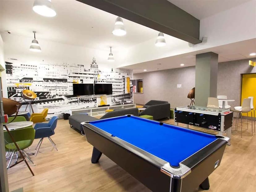 Foundry Courtyard, Glasgow - View 5