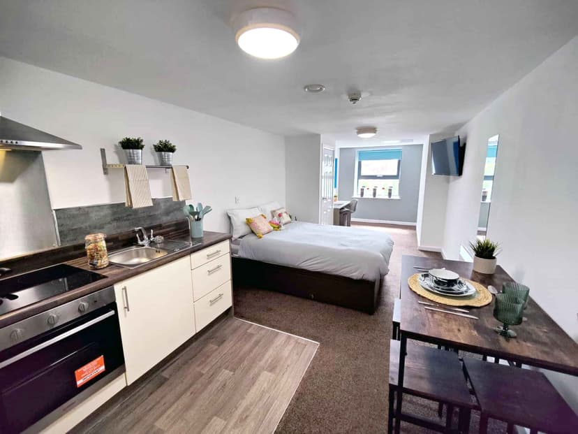 Minerva House, Nottingham - View 1