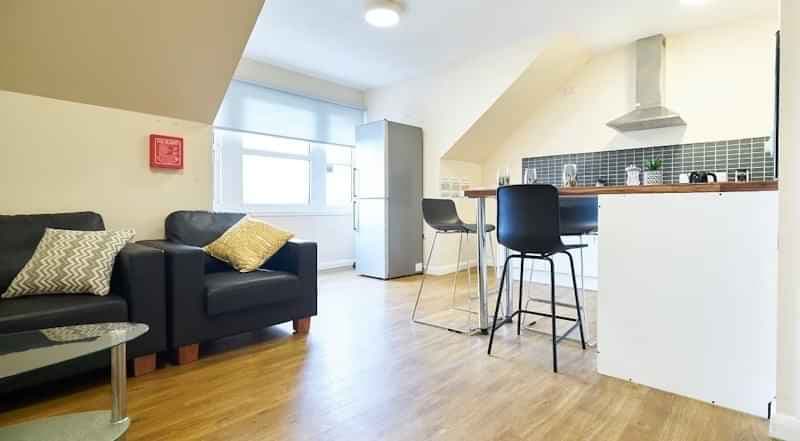 Heald Court, Manchester  - View 2