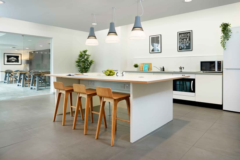 Hampton Square, Southampton - View 5