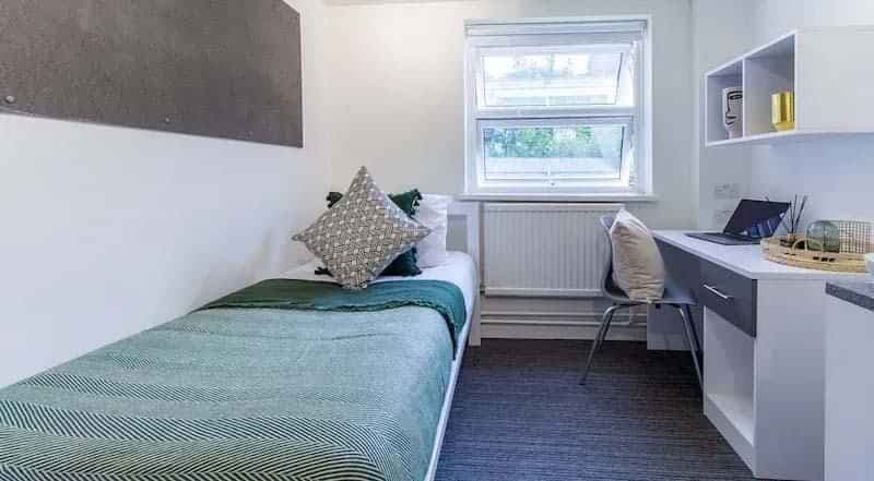 Green Wood Court, Southampton - View 5