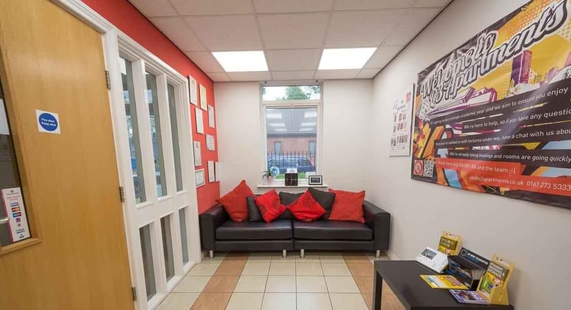 Q3 Apartments, Manchester - View 5