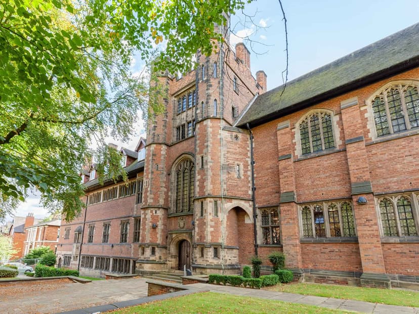 The Priory, Leeds - View 2