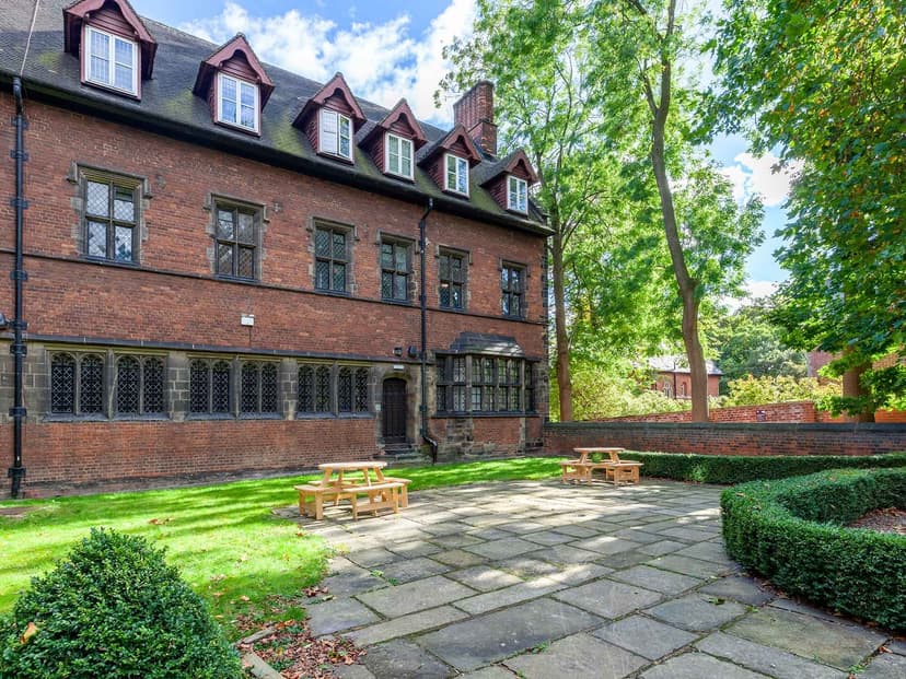 The Priory, Leeds - View 3