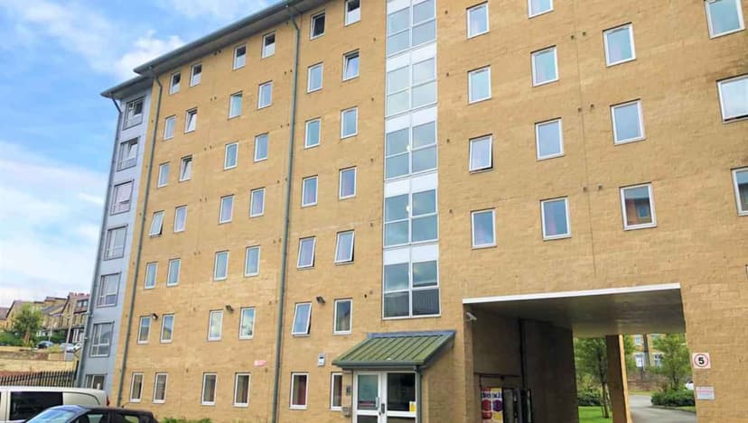 Horton House, Bradford - View 3