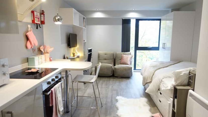 8 West Walk, Leicester - View 1