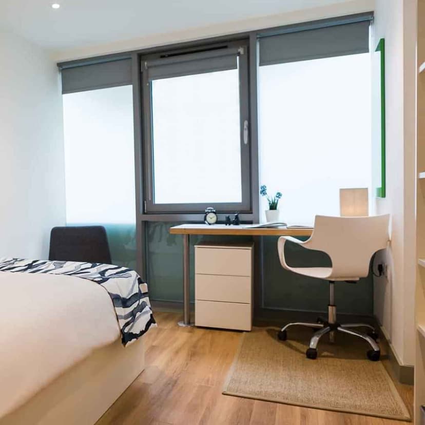 GoBritanya Aldgate Residence, London - View 2