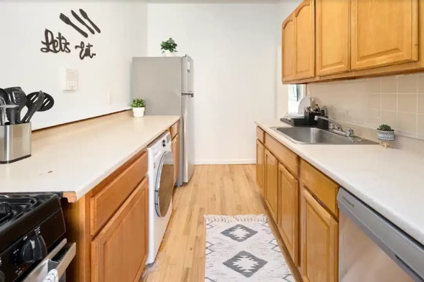 W 139th St, New York - View 2