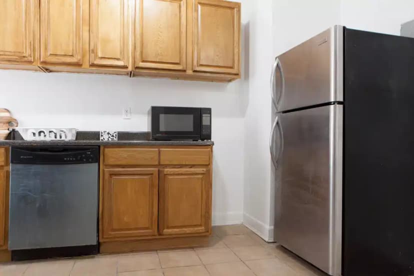 W 136th St, New York - View 3