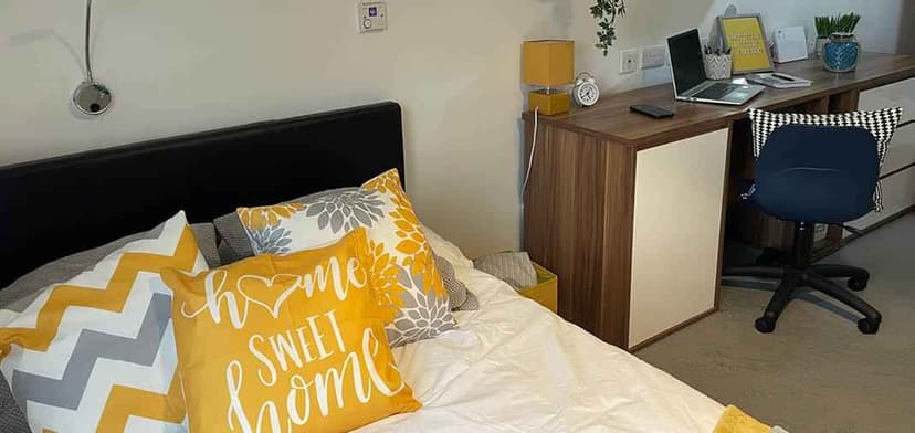 Austin Hall, Leeds - View 3