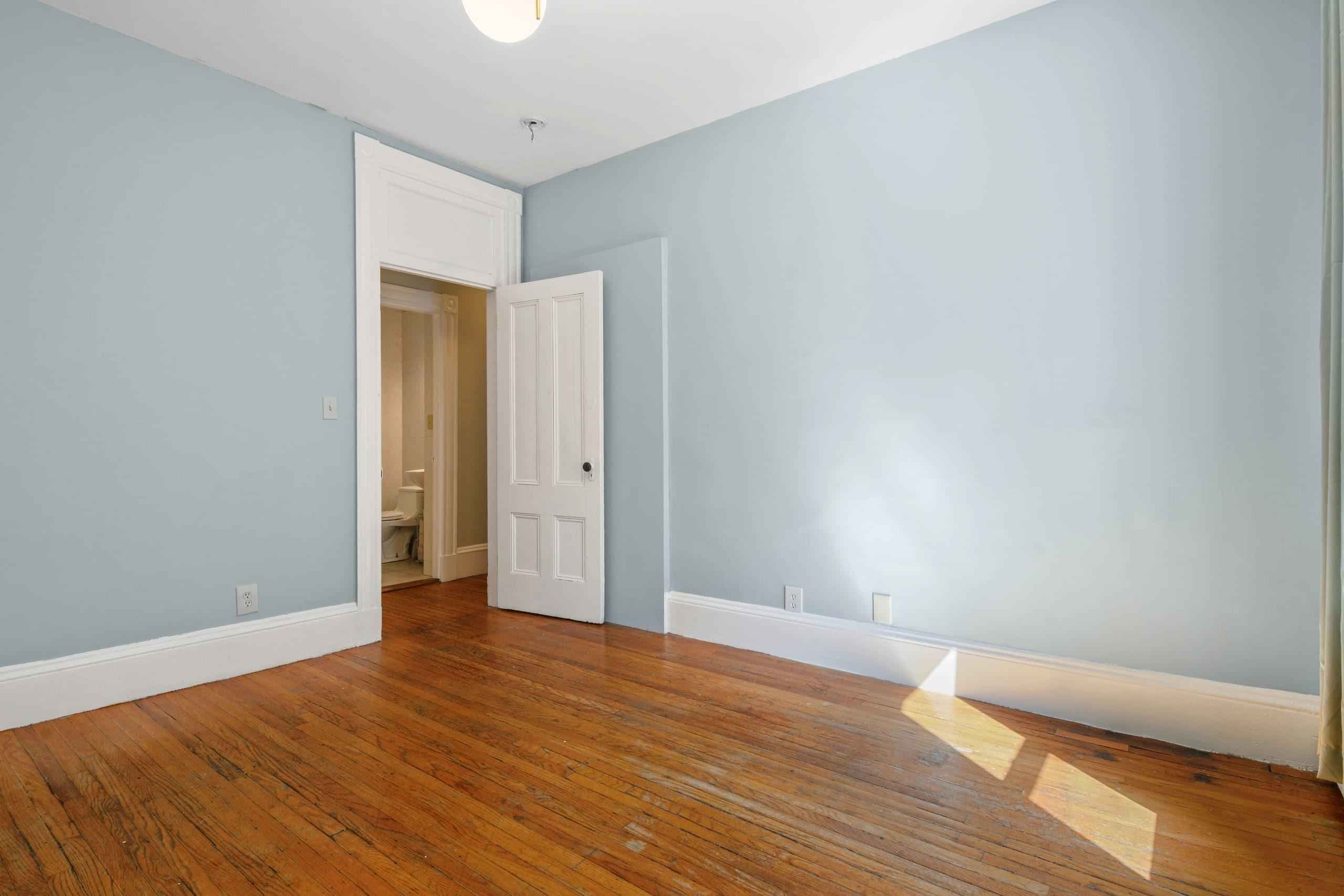 propertiesDetail image 216