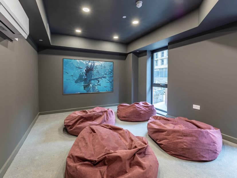 Straits Aire, Leeds - View 2