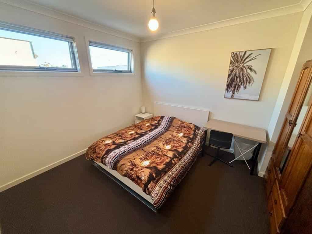 Room in a 5 Bedroom Apartment, 2/1A Pedlar Street, Seaton, City of Charles Sturt, 5023 - 1