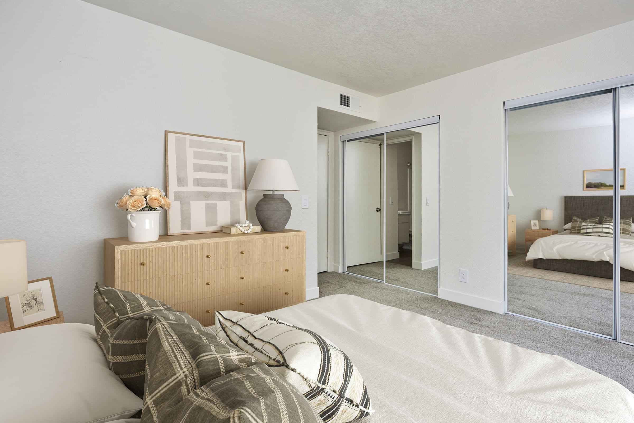 2 Bedroom 2 Bathroom Apartment - Image 18