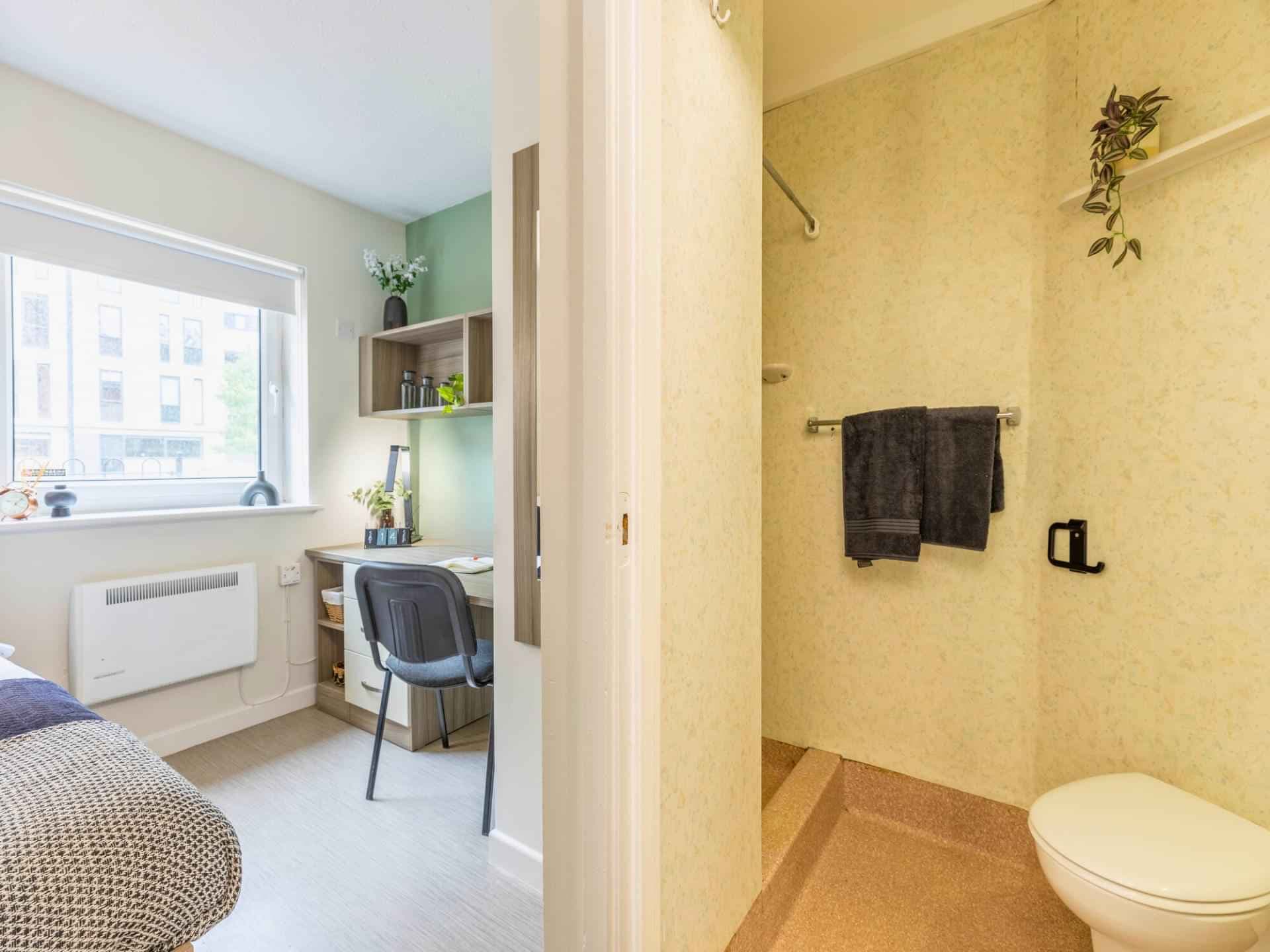 Classic Plus Ensuite - Image 2