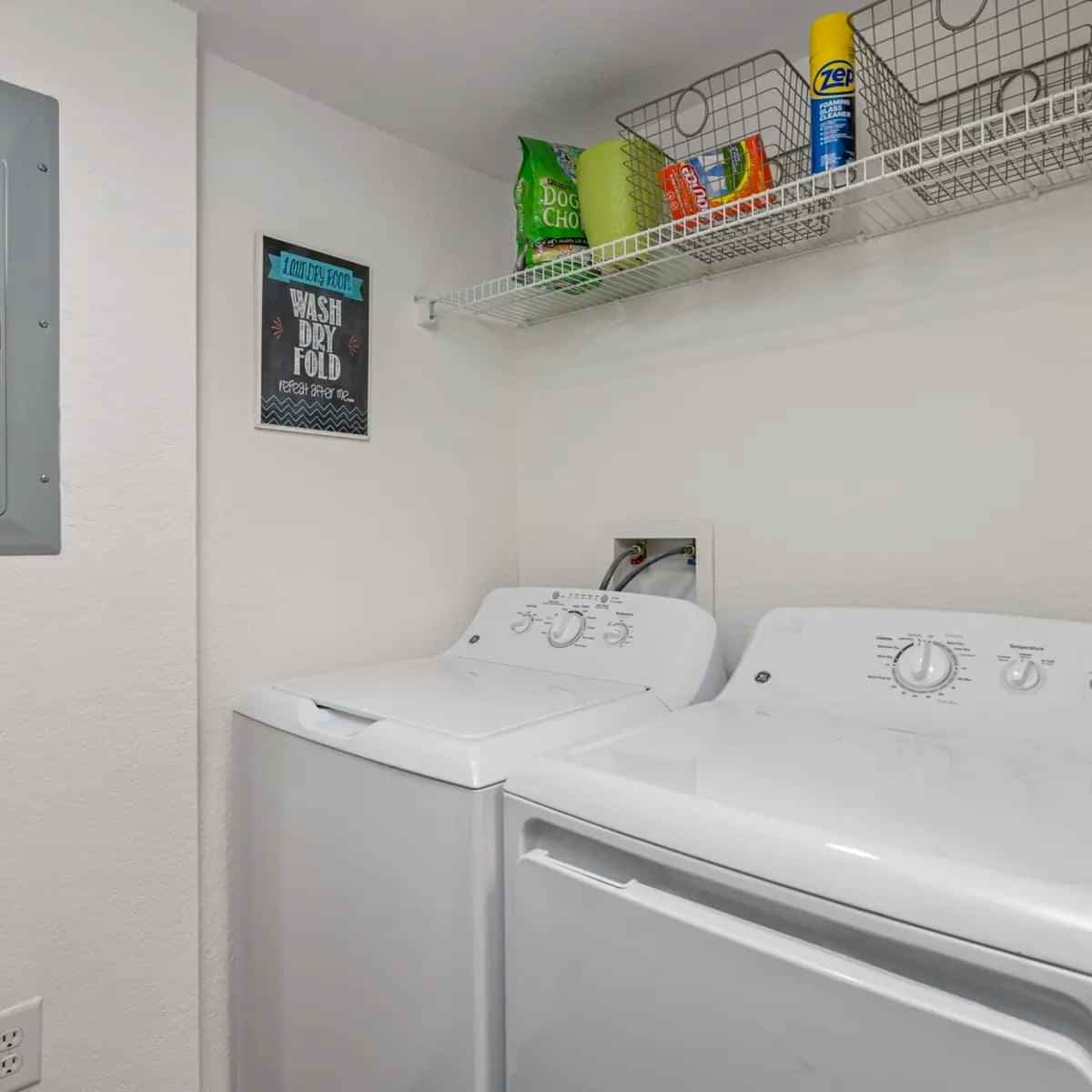 3 Bed 3 Bath - Image 7