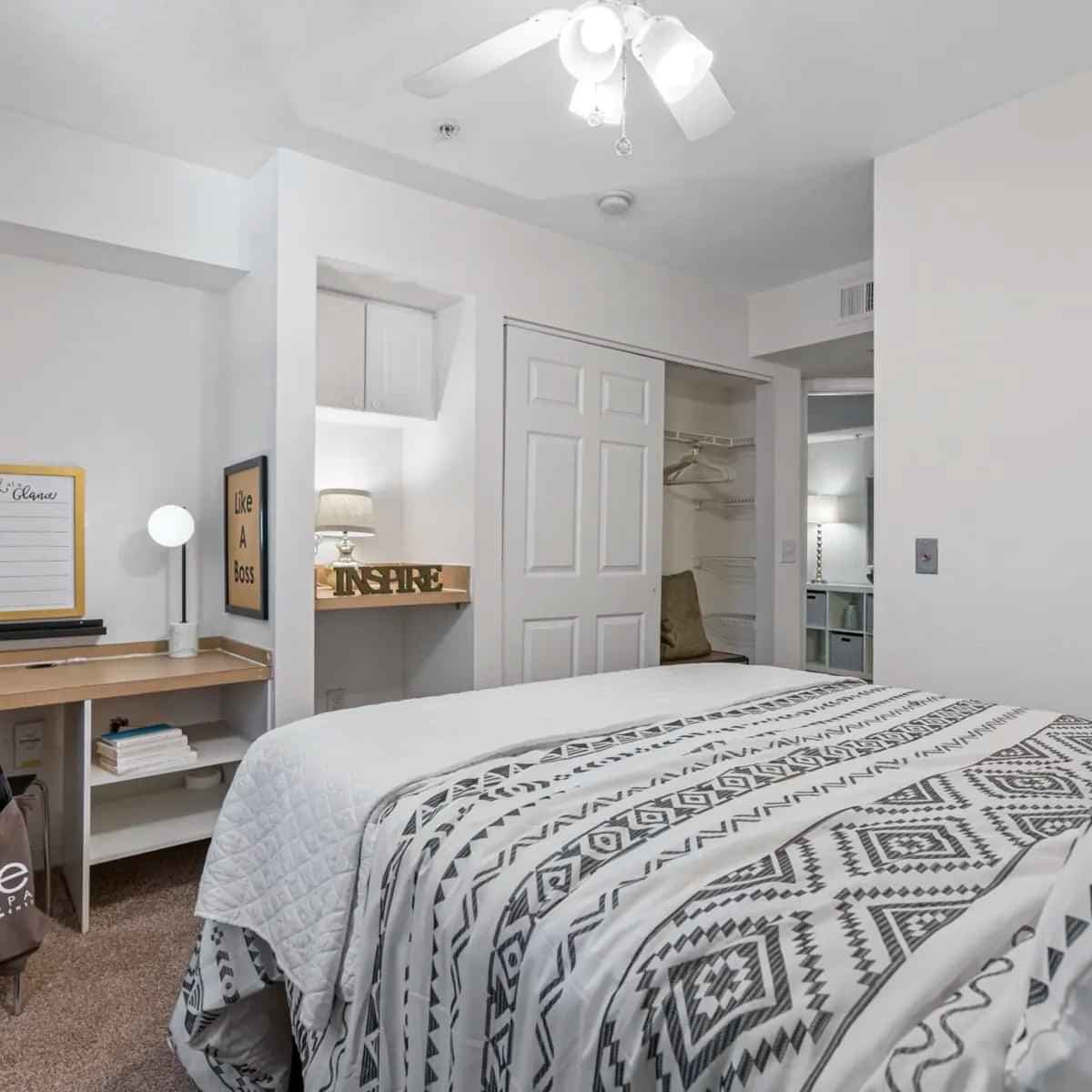 3 Bed 3 Bath - Image 3