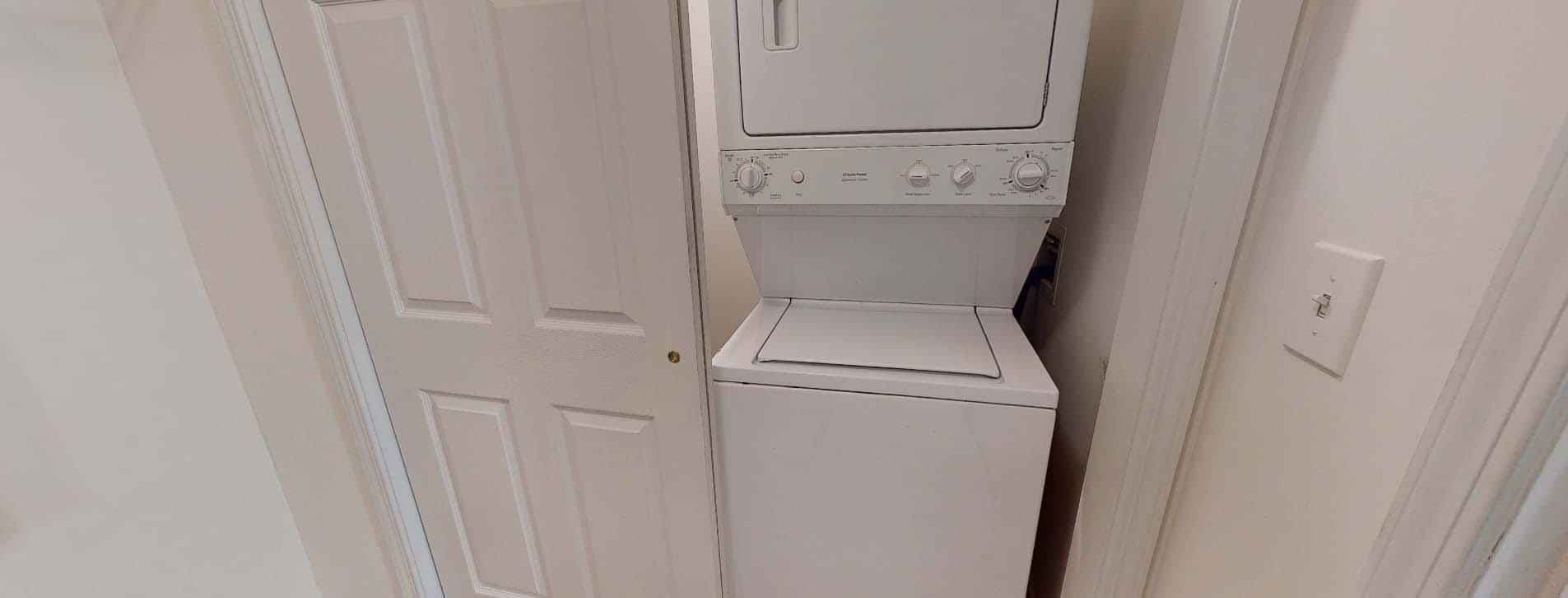 1 Bedroom - Private Room - Private Bath (1 Bed - 1 Bath) - Image 3