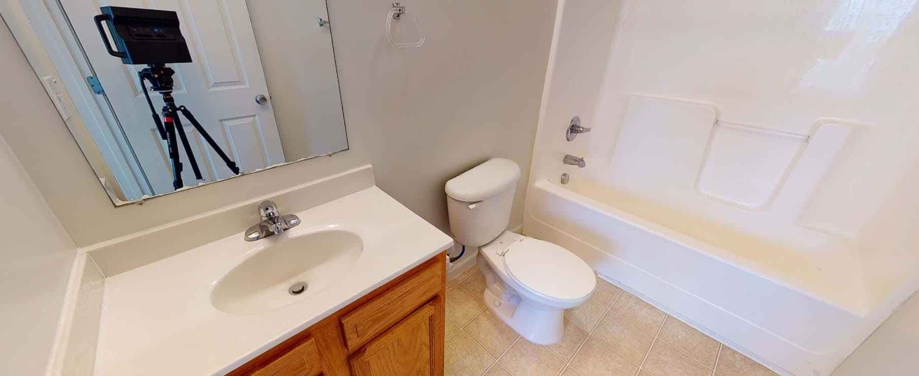 3 Bedroom - Private Room - Private Bath (3 Bed - 3.5 Bath) - Image 11